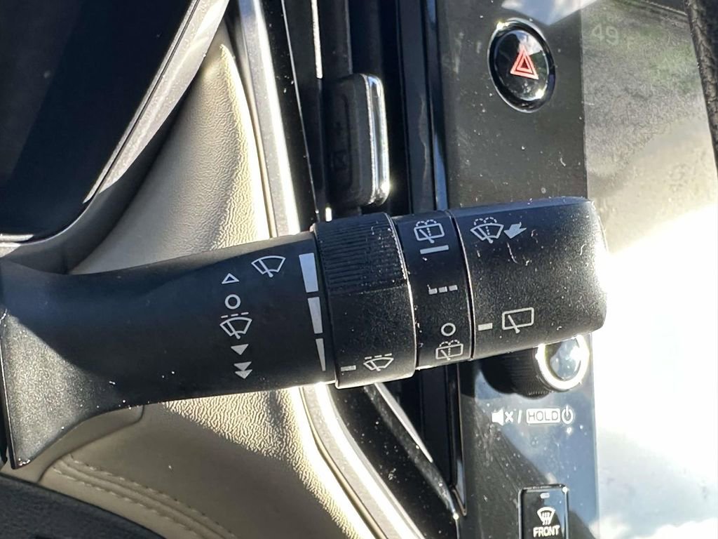 Used 2023 Subaru Outback Limited image 32