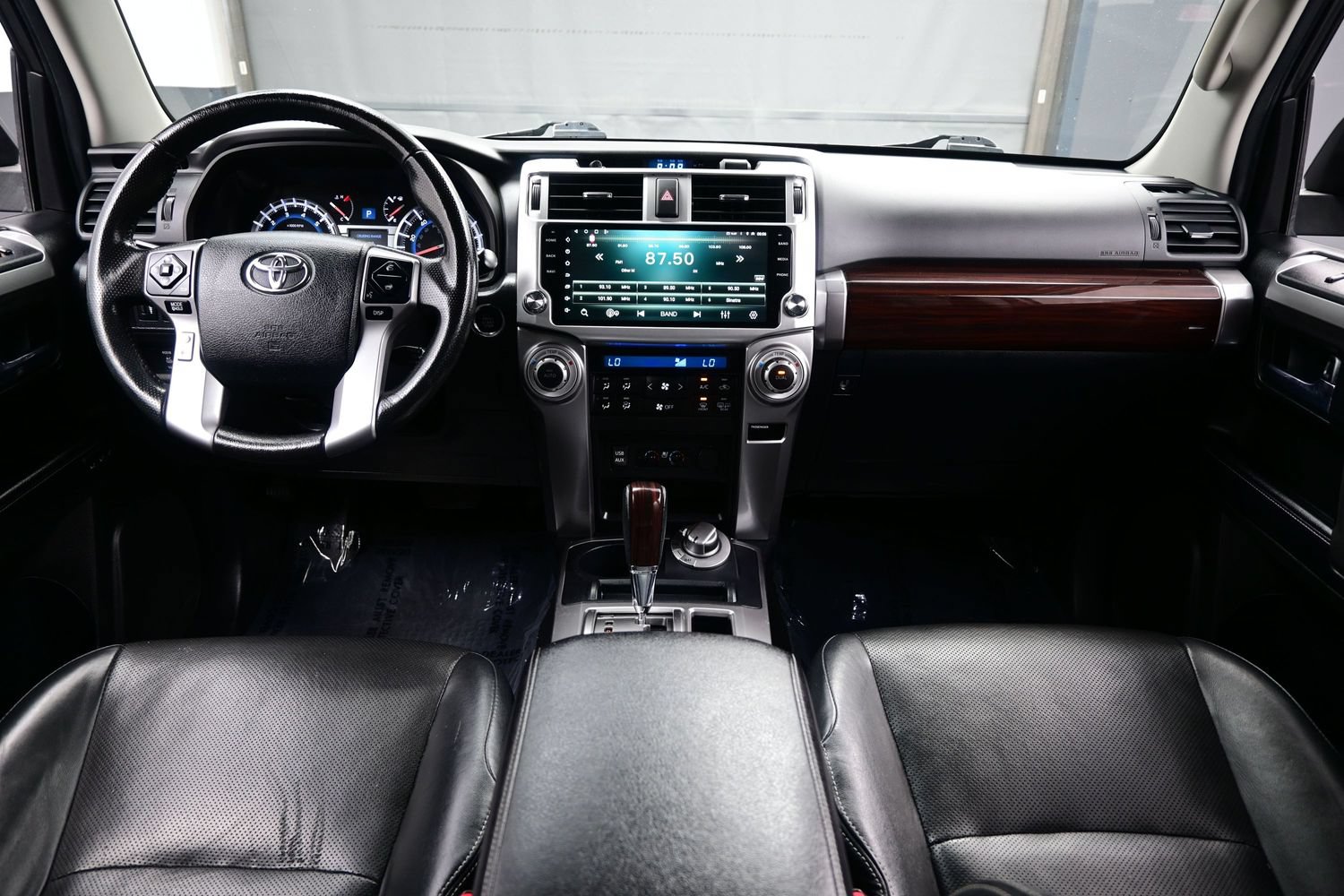Used 2018 Toyota 4Runner Limited AWD/4WD image 17