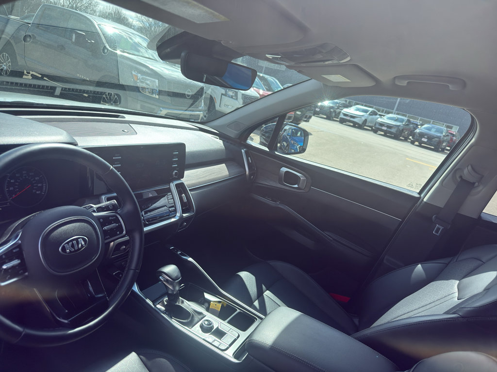 Used 2021 Kia Sorento EX image 26