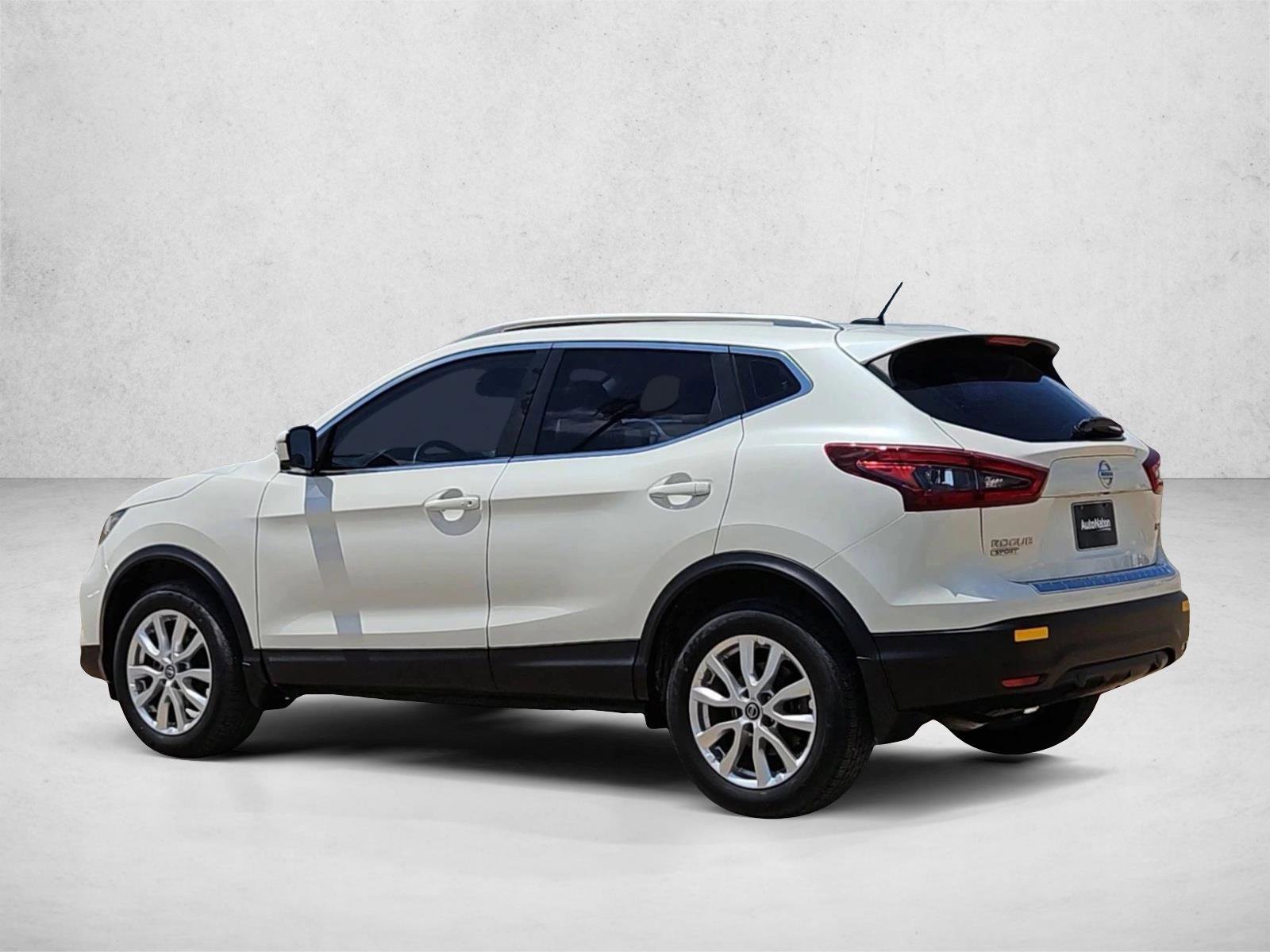 Used 2022 Nissan Rogue Sport SV w/ Technology Package FWD image 6
