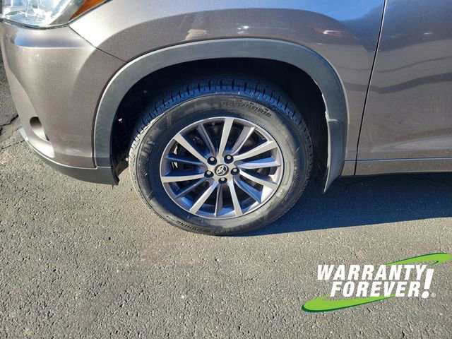 Used 2017 Toyota Highlander XLE image 19