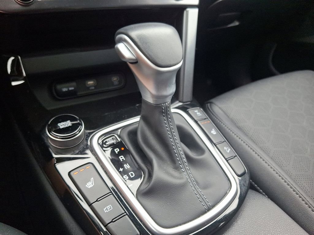 Used 2024 Kia Seltos EX image 16