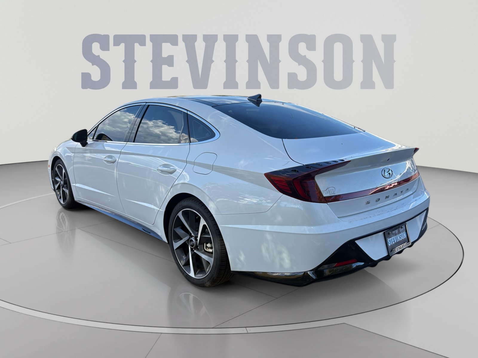 Used 2023 Hyundai Sonata SEL Plus w/ Cargo Package FWD image 3
