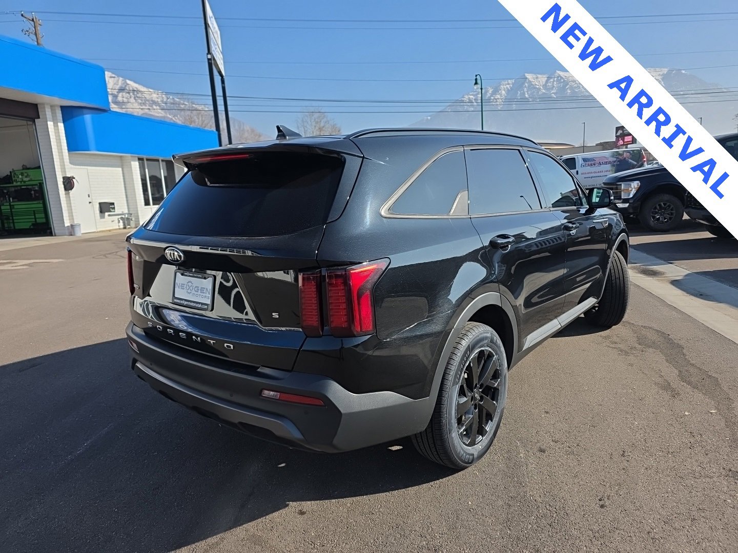 Used 2021 Kia Sorento S image 2