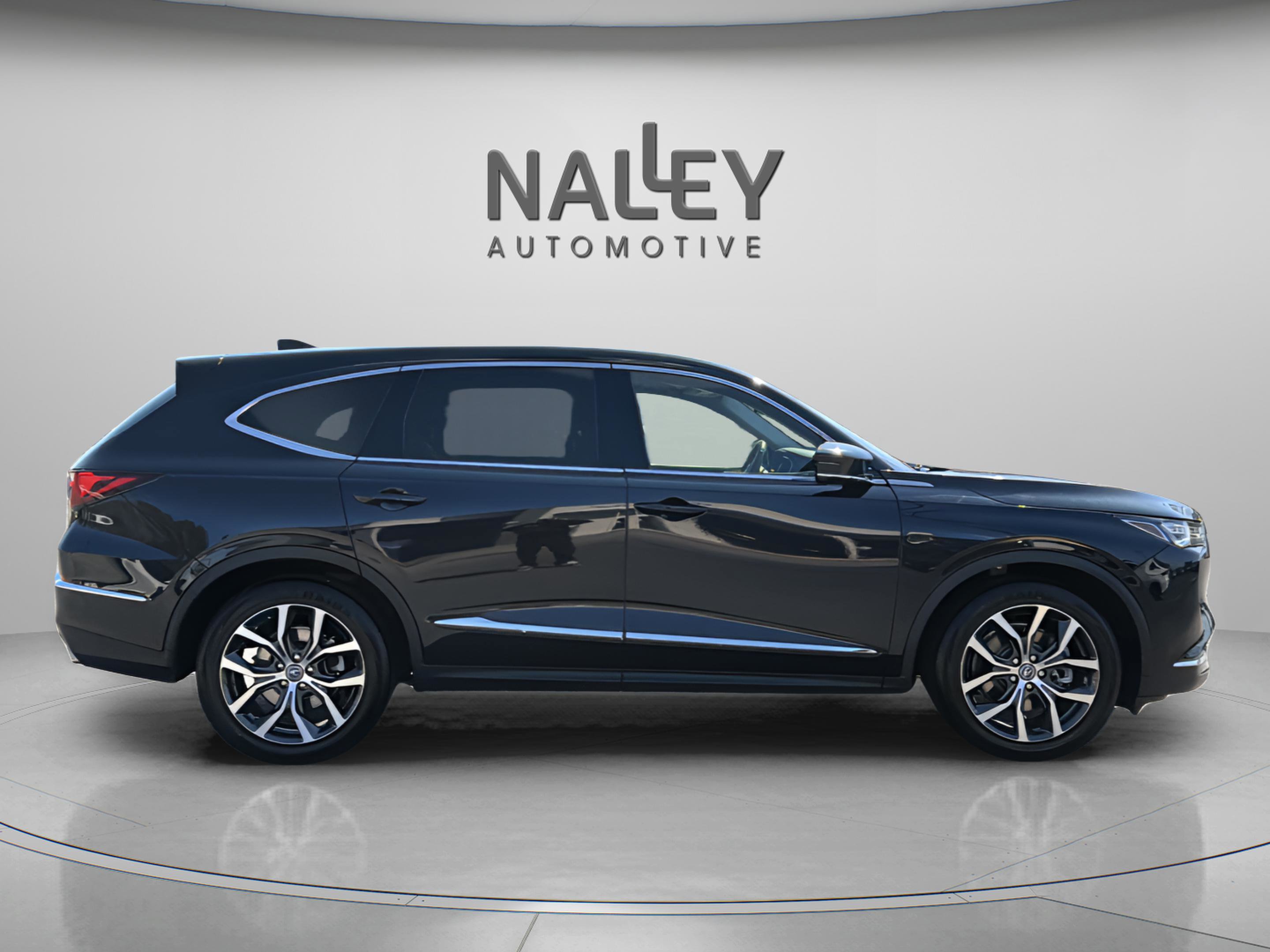 Used 2023 Acura MDX FWD w/ Technology Package image 7