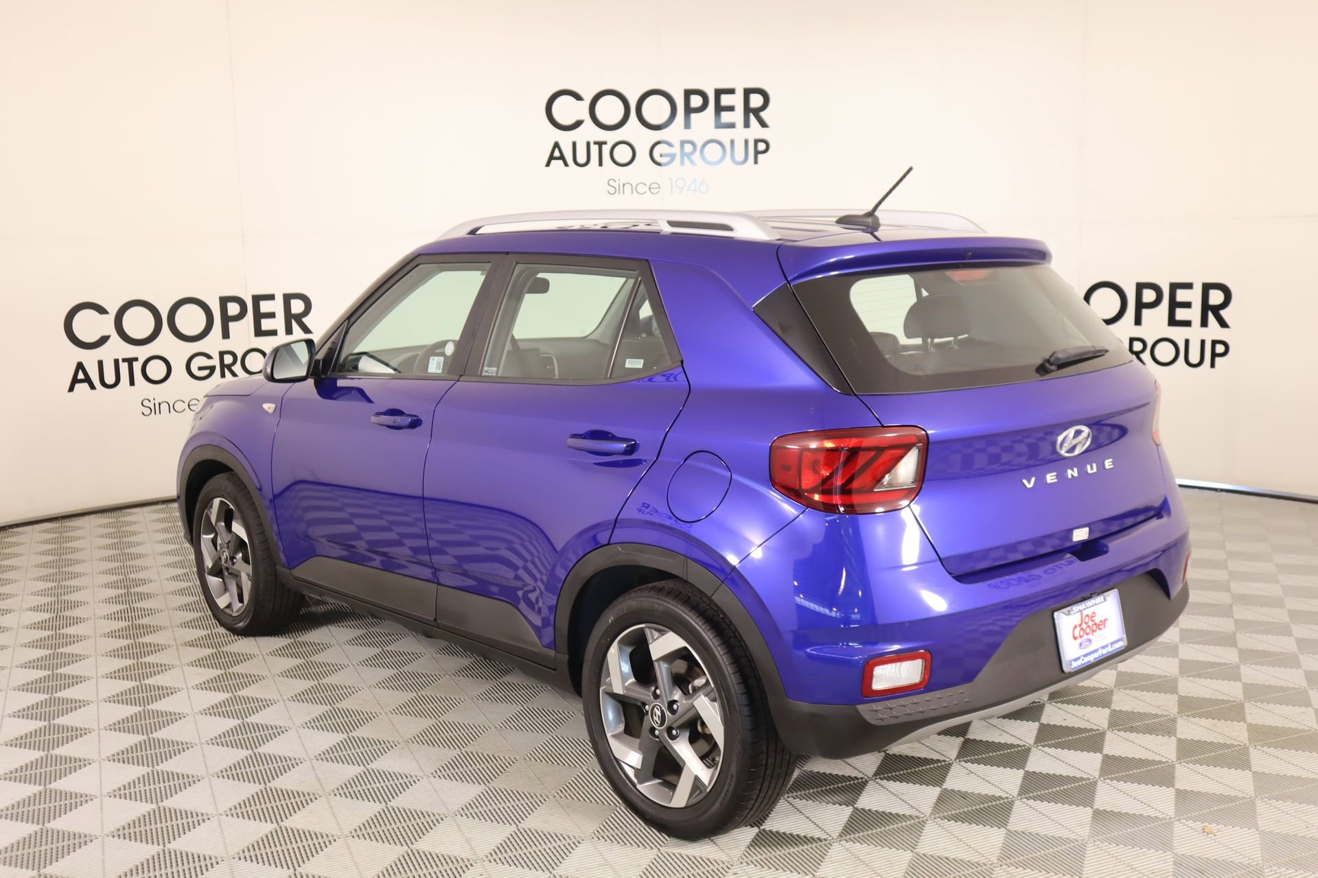 Used 2025 Hyundai Venue SEL image 21