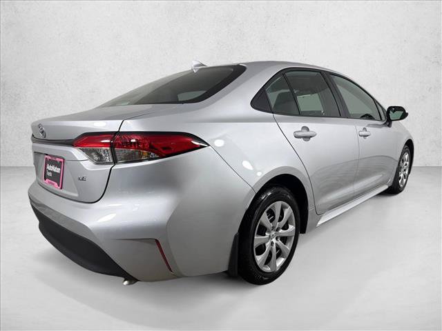 Used 2026 Toyota Corolla LE FWD image 3