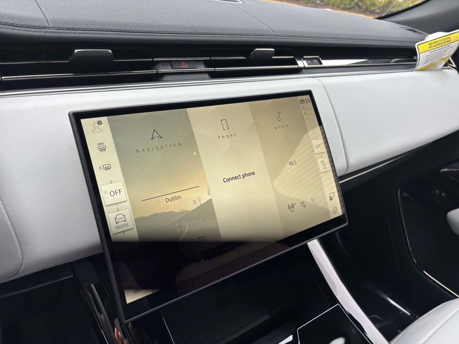 New 2026 Land Rover Range Rover Sport SE image 16