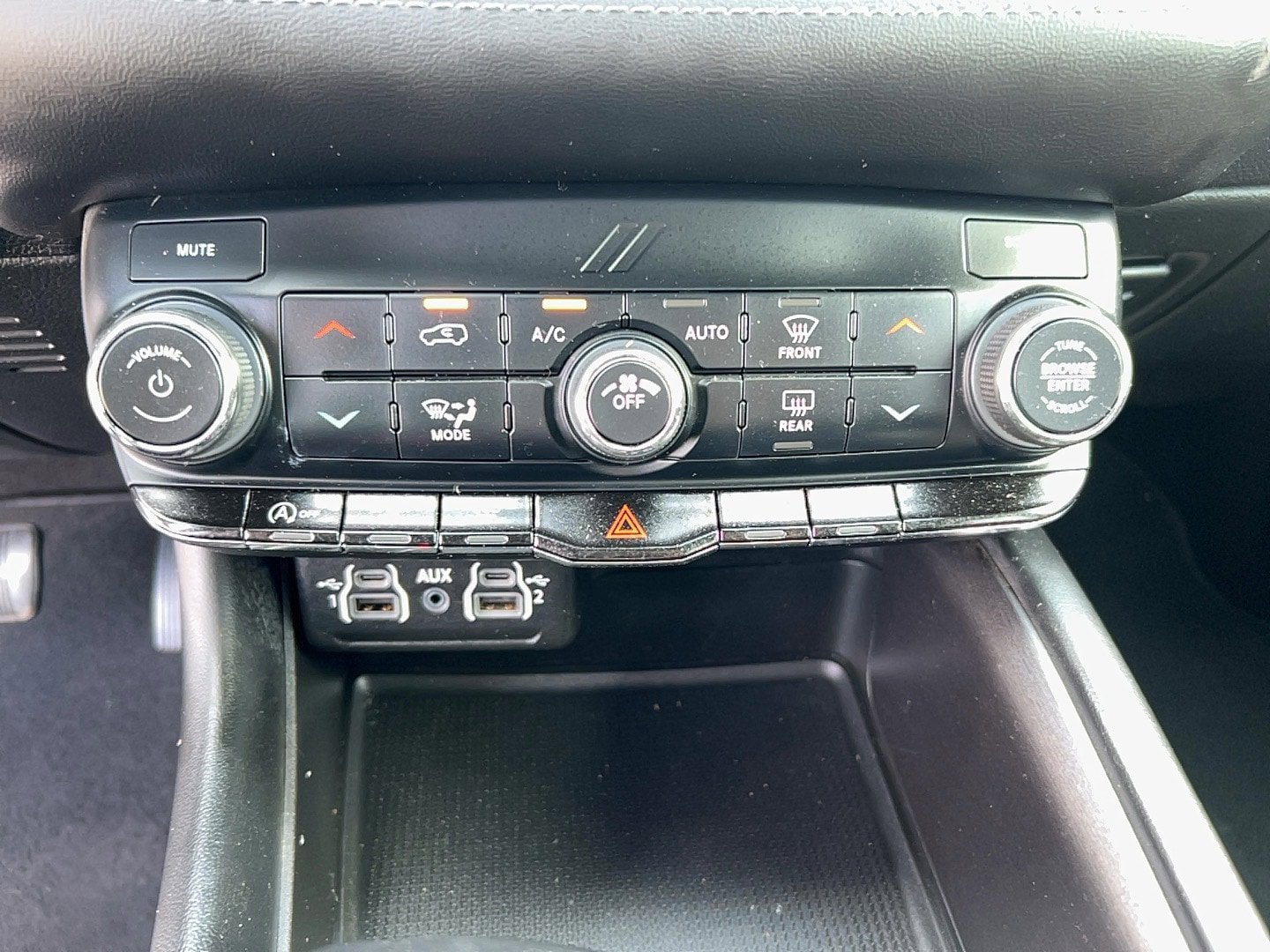 Used 2023 Dodge Durango SXT Launch Edition RWD image 18