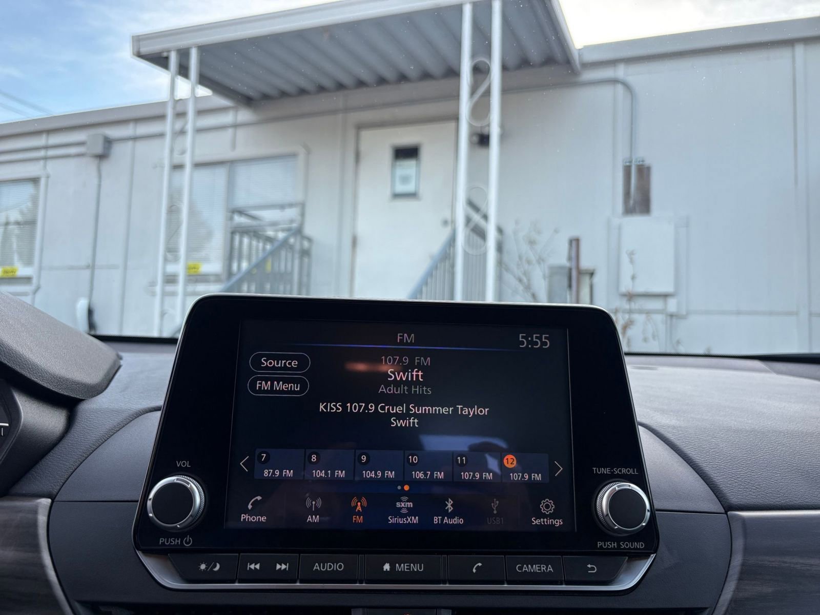 Used 2025 Nissan Altima 2.5 SV image 20