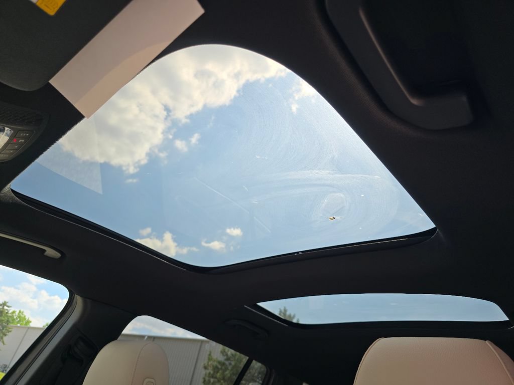 New 2026 Mercedes-Benz GLB 250 4MATIC image 3