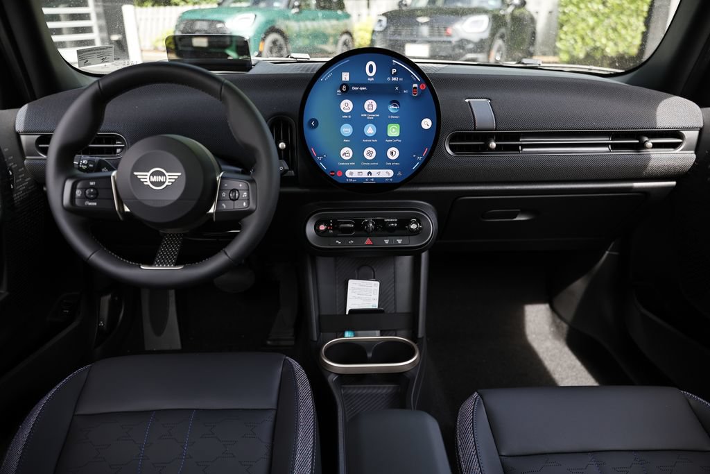 New 2026 MINI Cooper 4-Door Hardtop FWD image 28