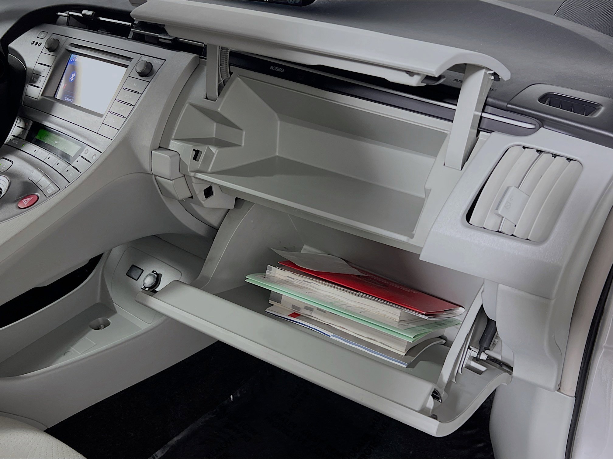 Used 2015 Toyota Prius Two image 34