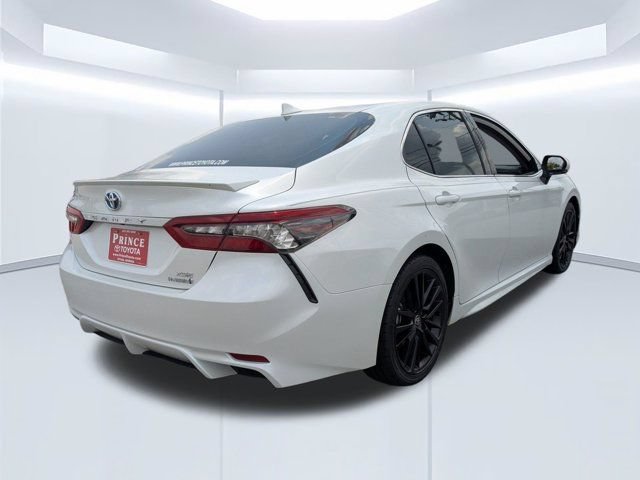 Used 2024 Toyota Camry XSE w/ Navigation Package FWD image 4