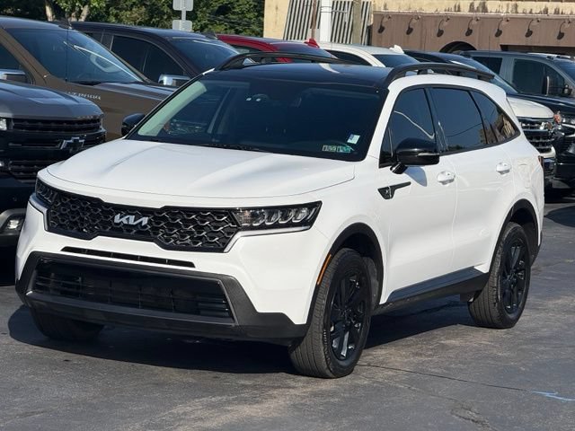 Used 2023 Kia Sorento S w/ Panoramic Sunroof Package AWD/4WD image 3