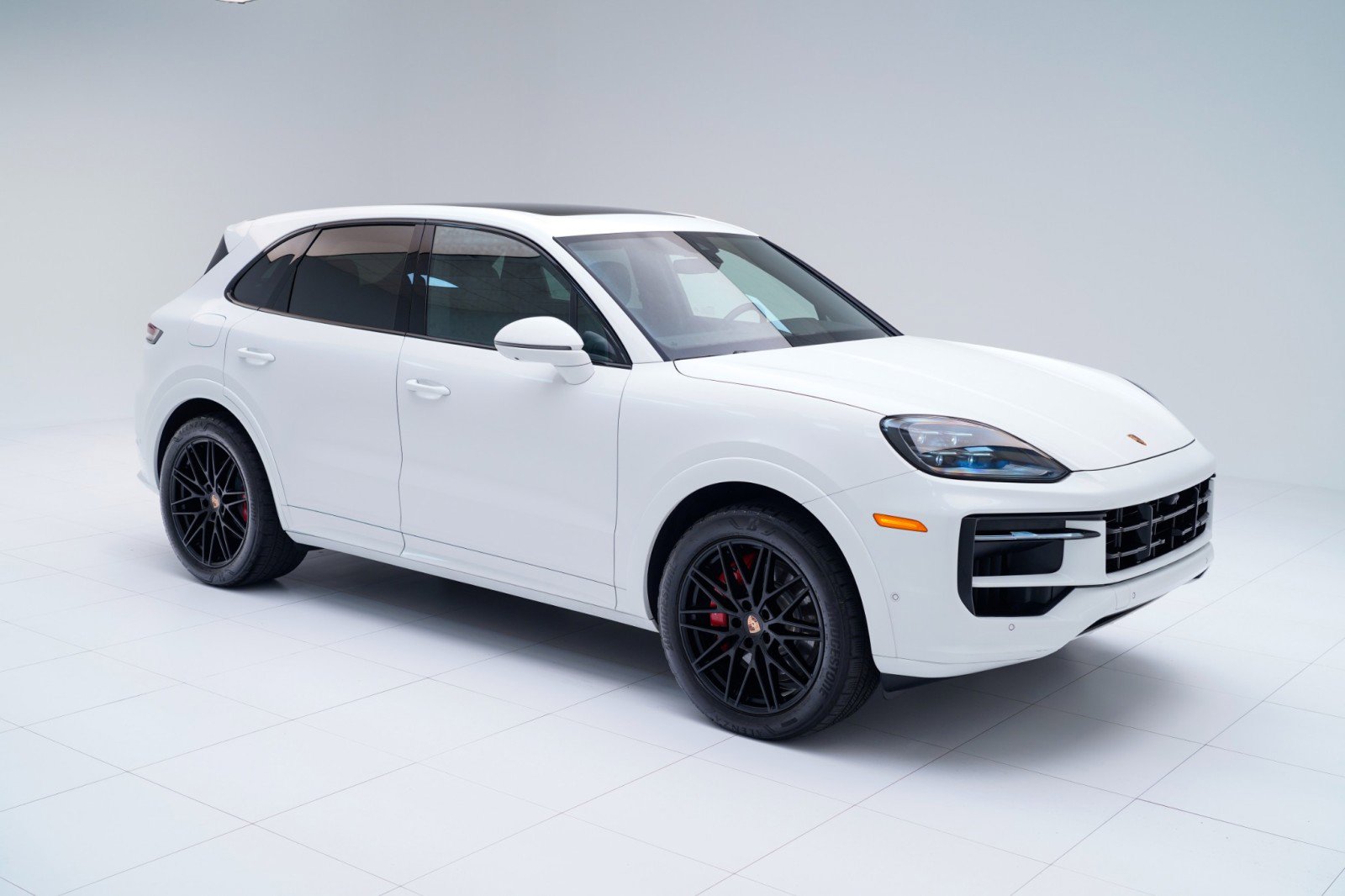 Used 2025 Porsche Cayenne S image 7