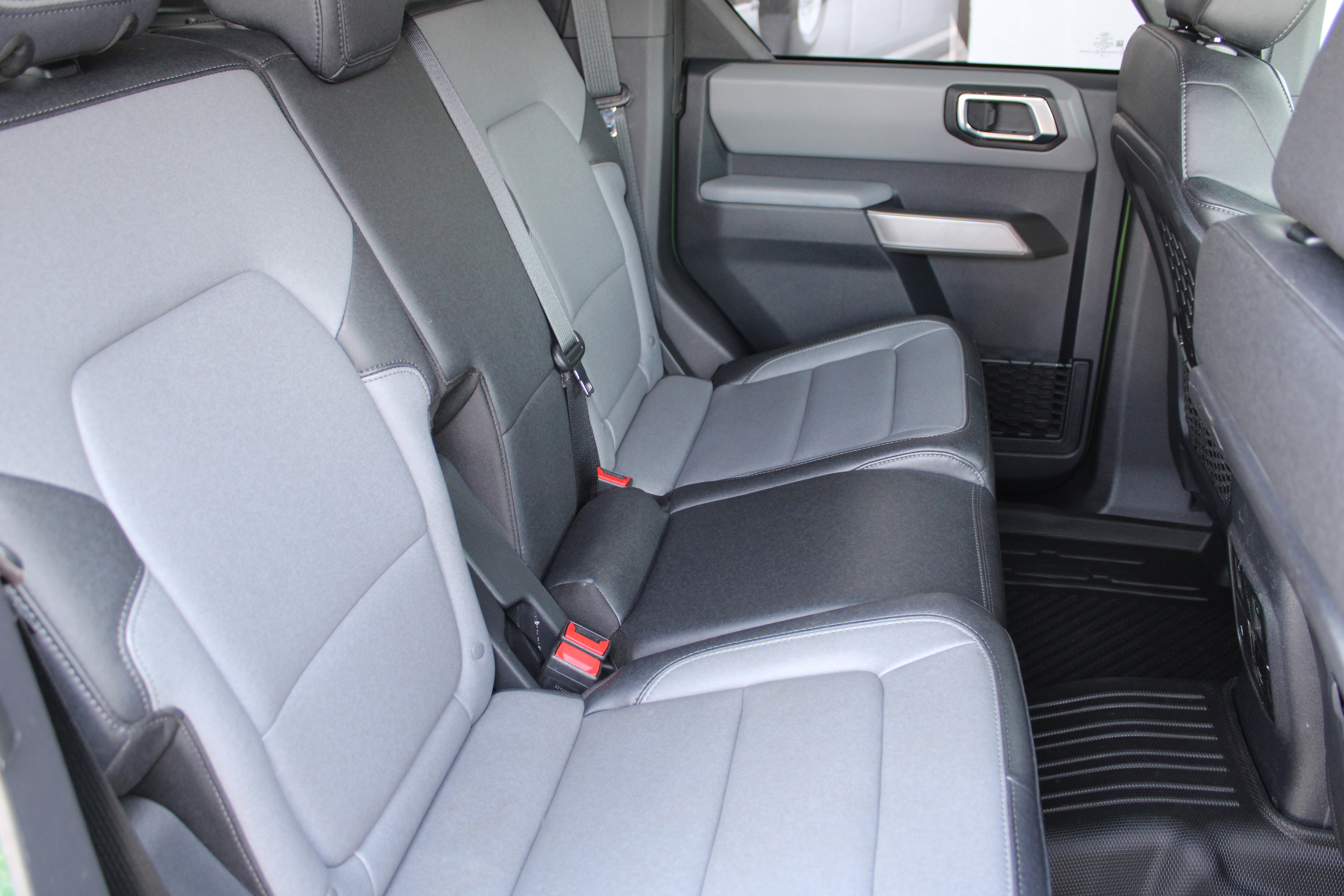 Used 2023 Ford Bronco Everglades image 16