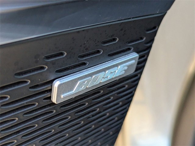 Used 2025 GMC Acadia Elevation image 12