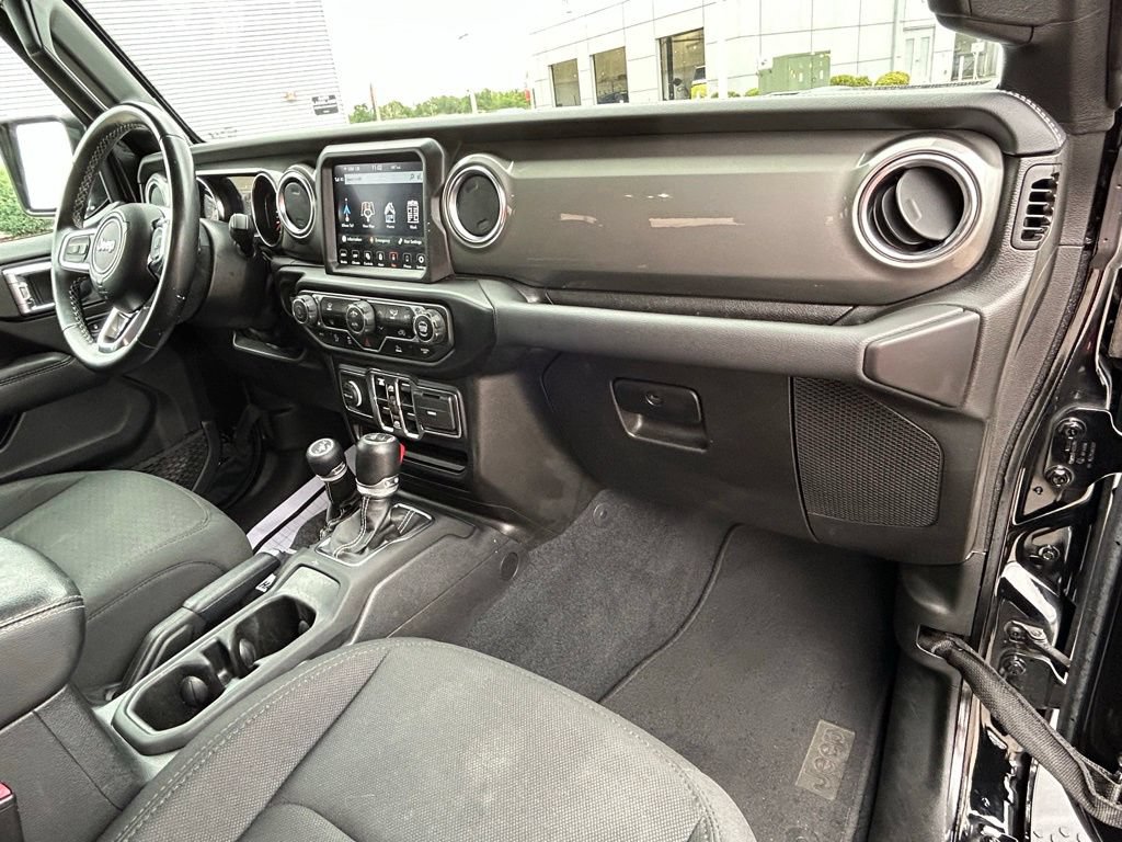 Used 2022 Jeep Wrangler Unlimited Sahara AWD/4WD image 54