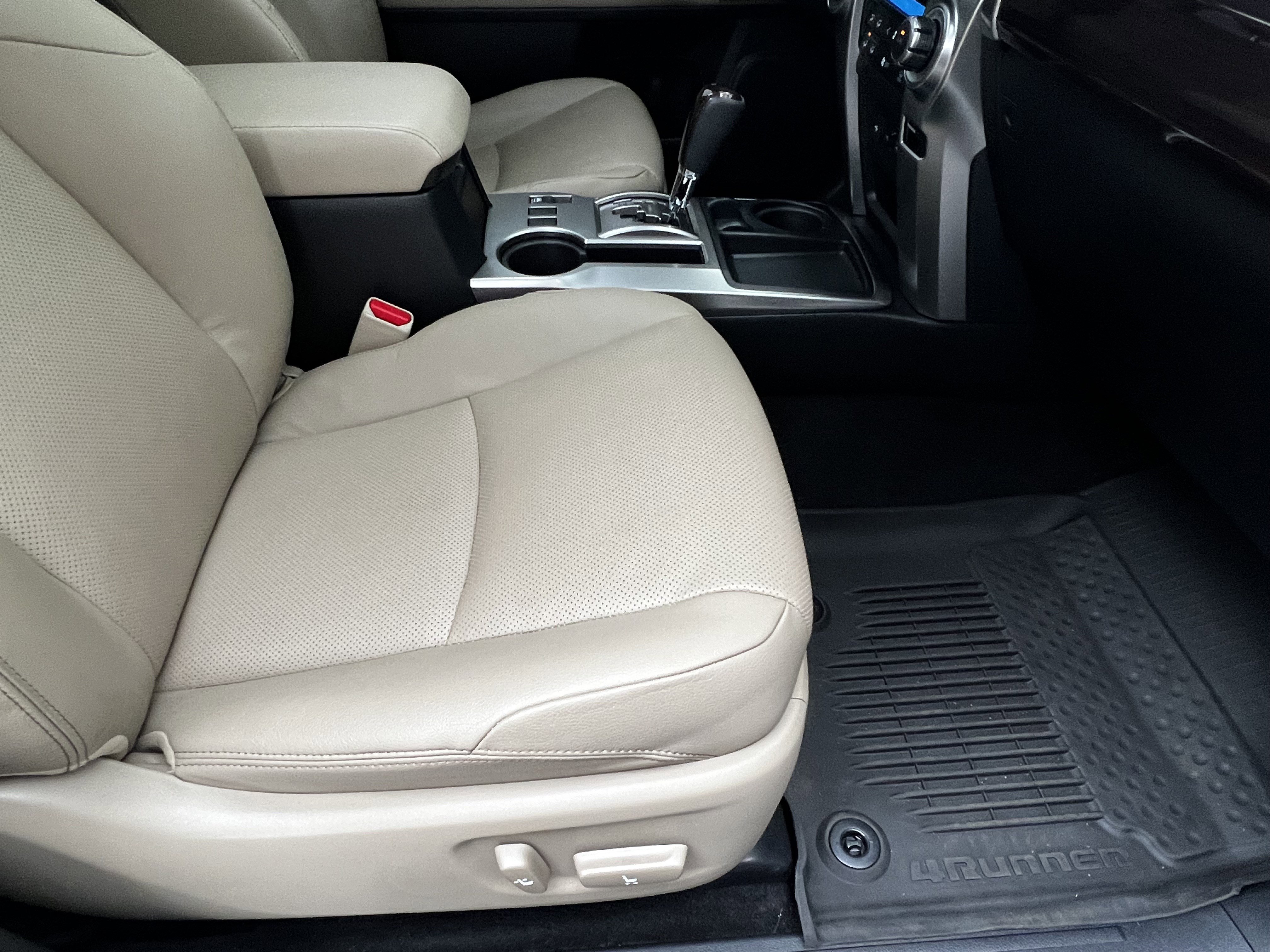 Used 2023 Toyota 4Runner Limited image 46