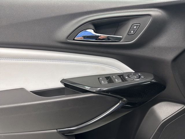New 2026 Chevrolet Trax LT FWD image 9