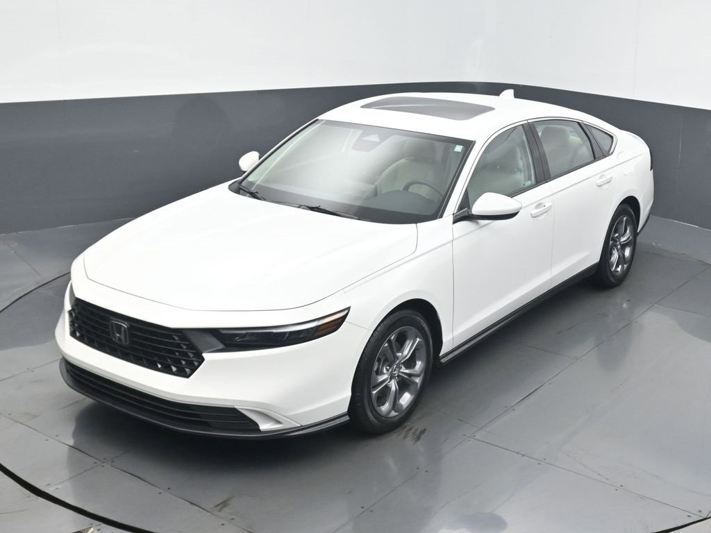 Certified 2024 Honda Accord EX image 9