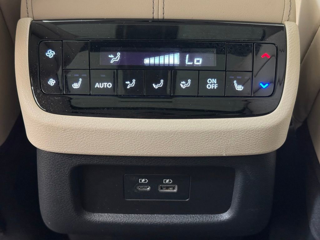 Used 2025 INFINITI QX60 Luxe AWD/4WD image 19