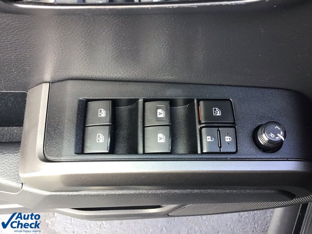 Used 2022 Toyota Tacoma TRD Off-Road image 24