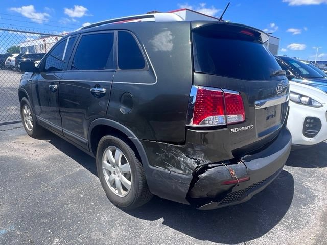 Used 2011 Kia Sorento 2WD w/ Convenience Pkg image 3