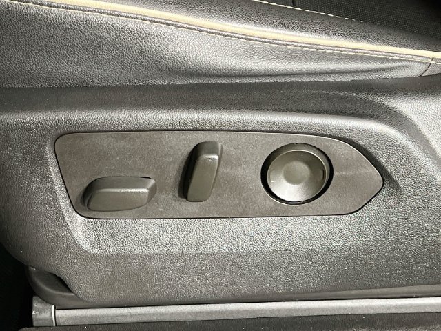 Used 2022 Chevrolet Tahoe Premier AWD/4WD image 11