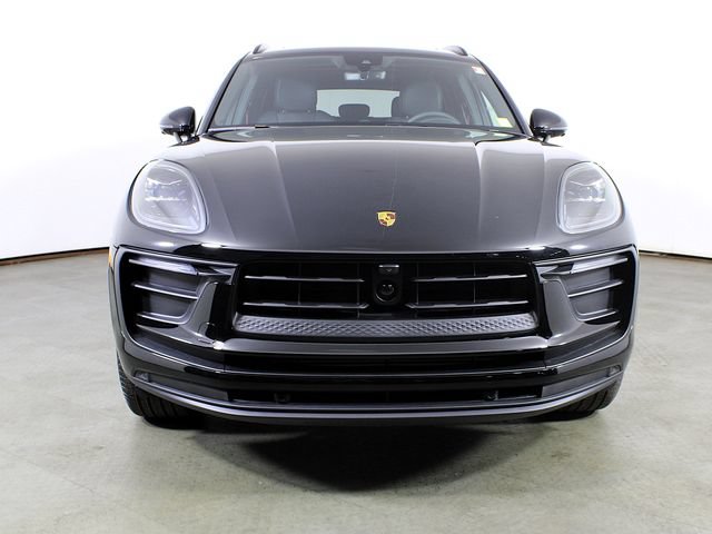 New 2026 Porsche Macan AWD/4WD image 10