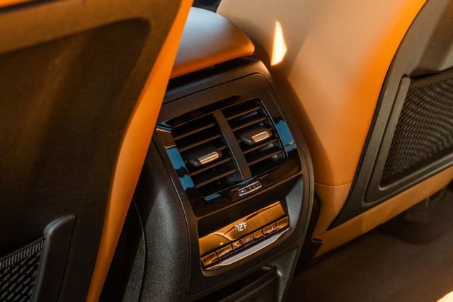 Used 2019 BMW X3 xDrive30i w/ Premium Package image 12