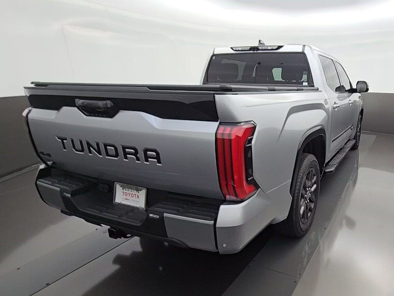 Used 2023 Toyota Tundra Platinum AWD/4WD image 8