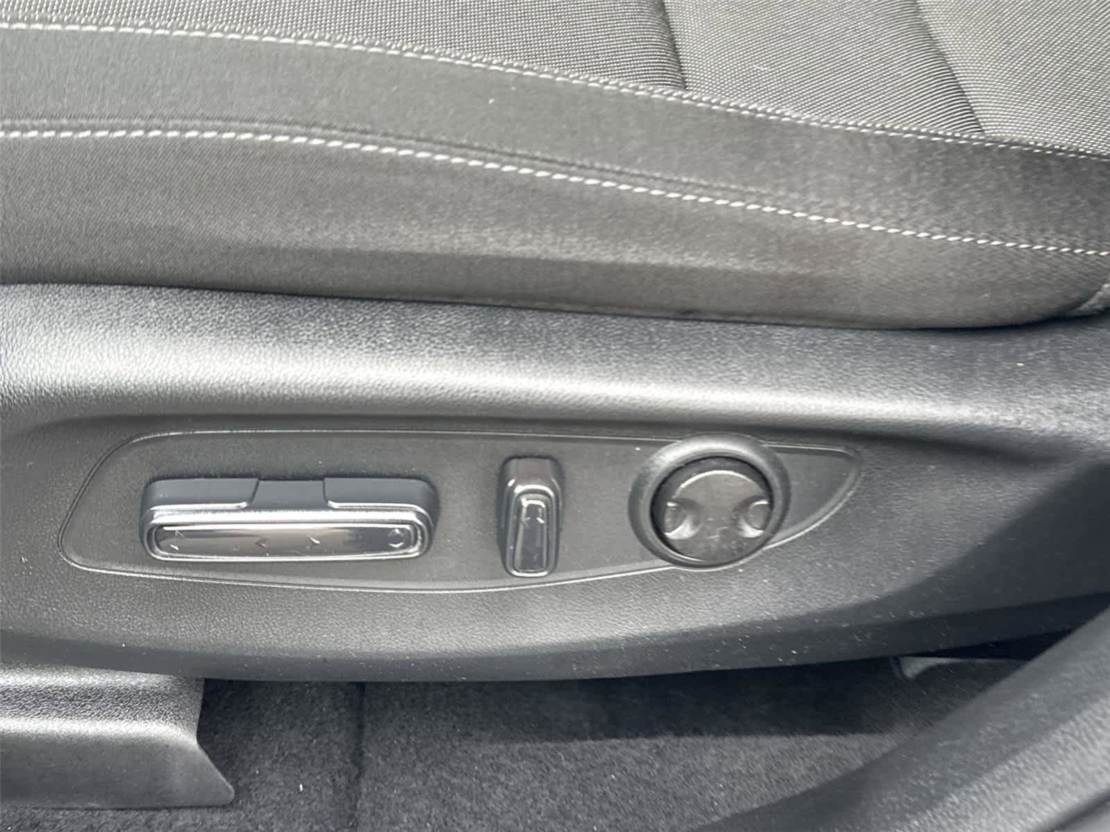 Used 2024 Honda CR-V EX image 15