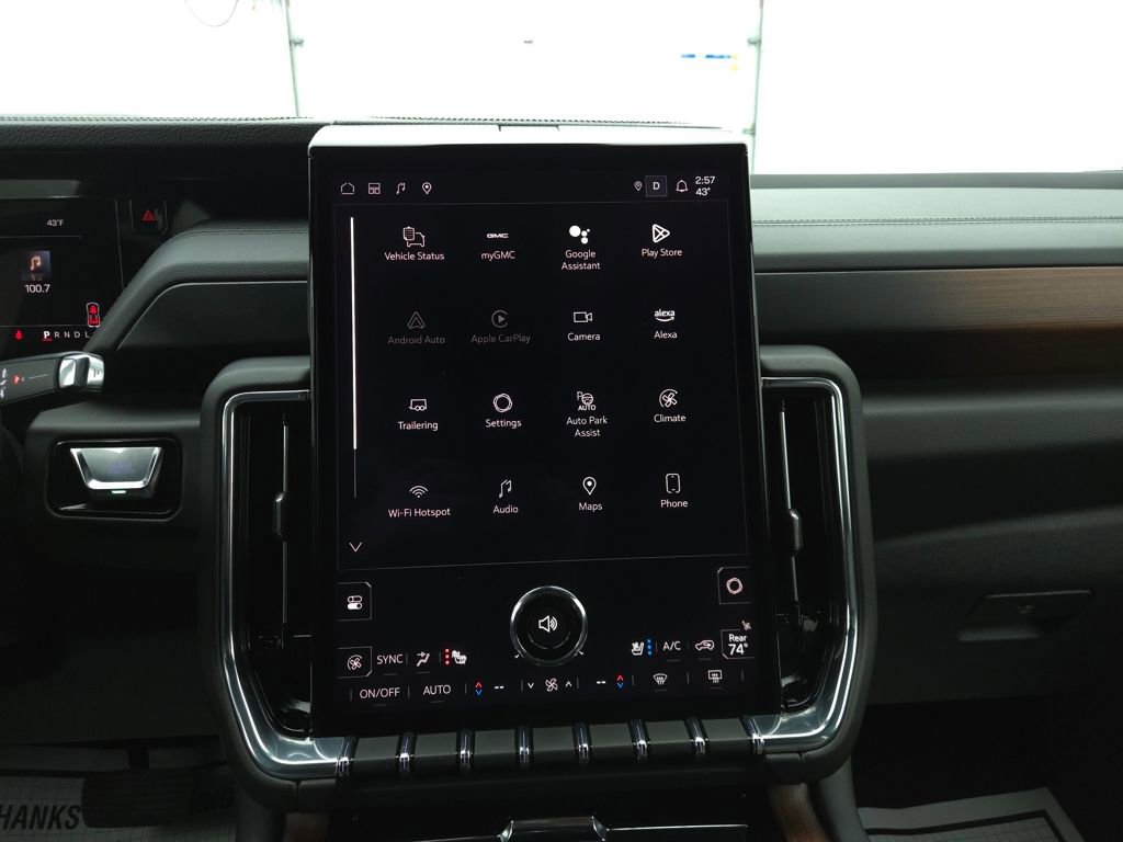 Used 2025 GMC Yukon Denali image 29