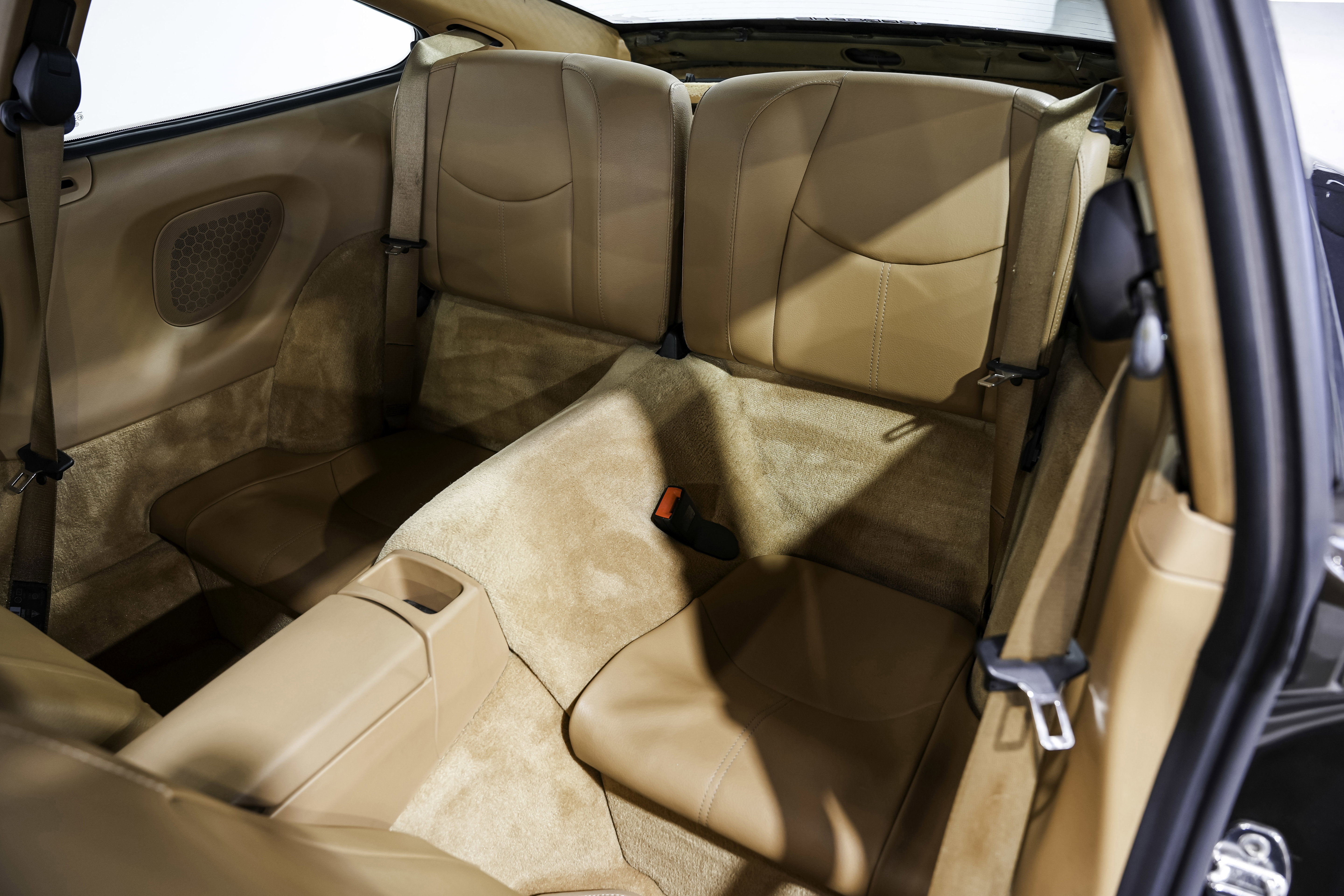 Used 2010 Porsche 911 Carrera S image 21