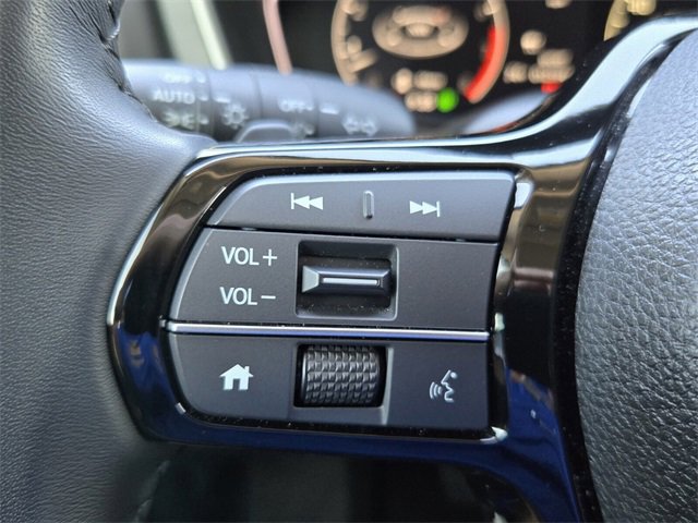 Used 2023 Honda Pilot Touring image 27