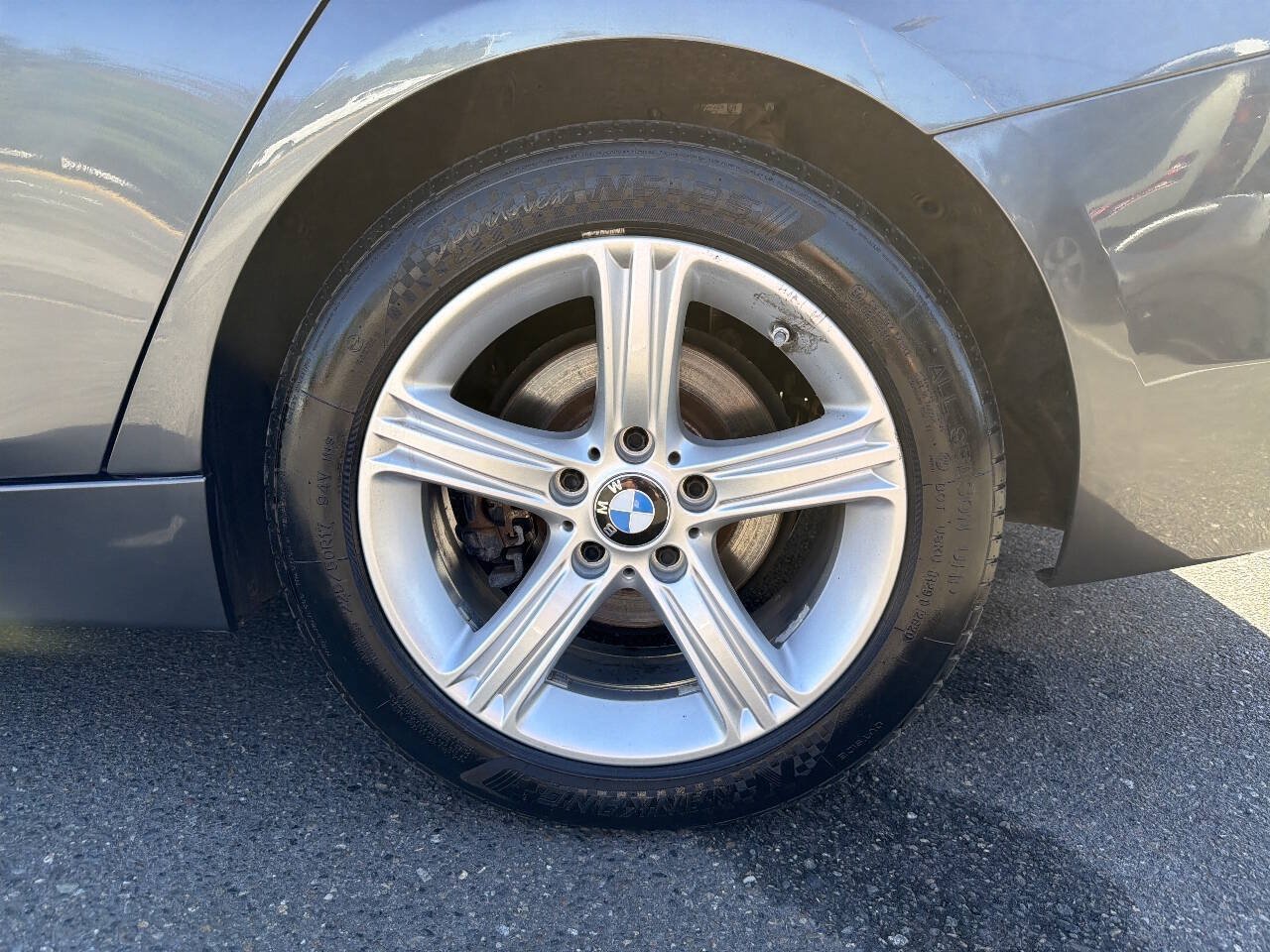 Used 2014 BMW 320i Sedan RWD image 3