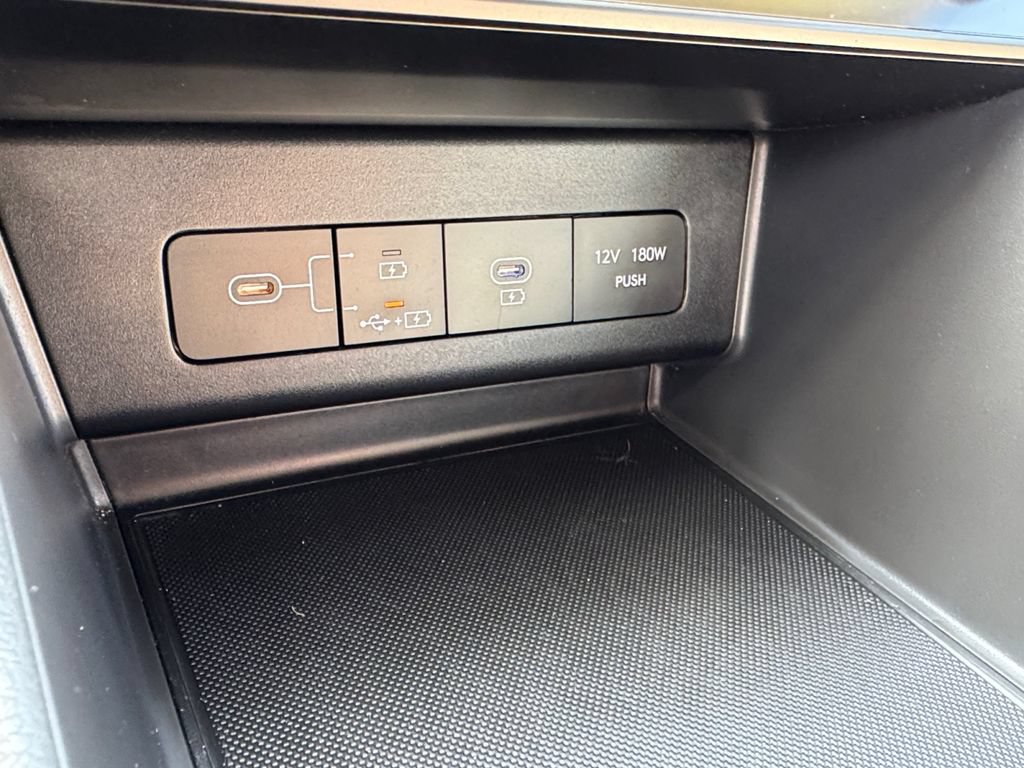 Used 2025 Hyundai Sonata SEL FWD image 26