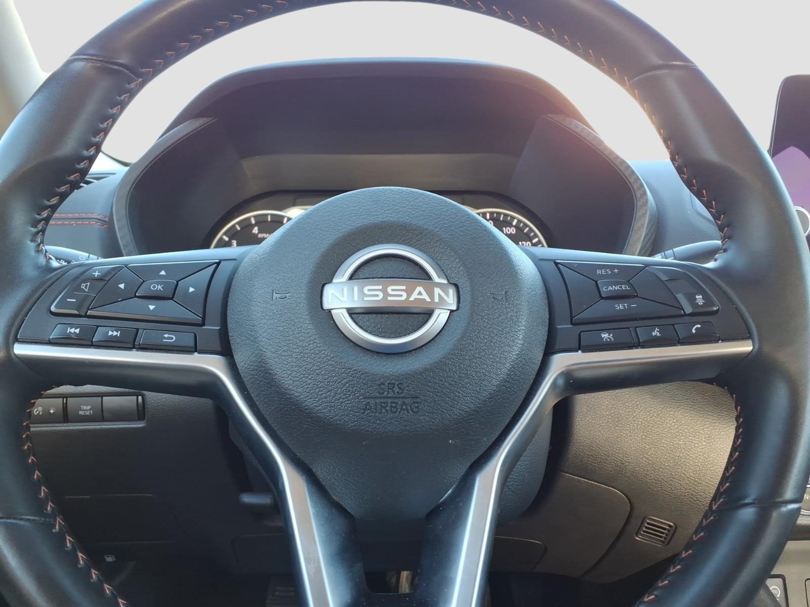 Used 2025 Nissan Sentra SR FWD image 24