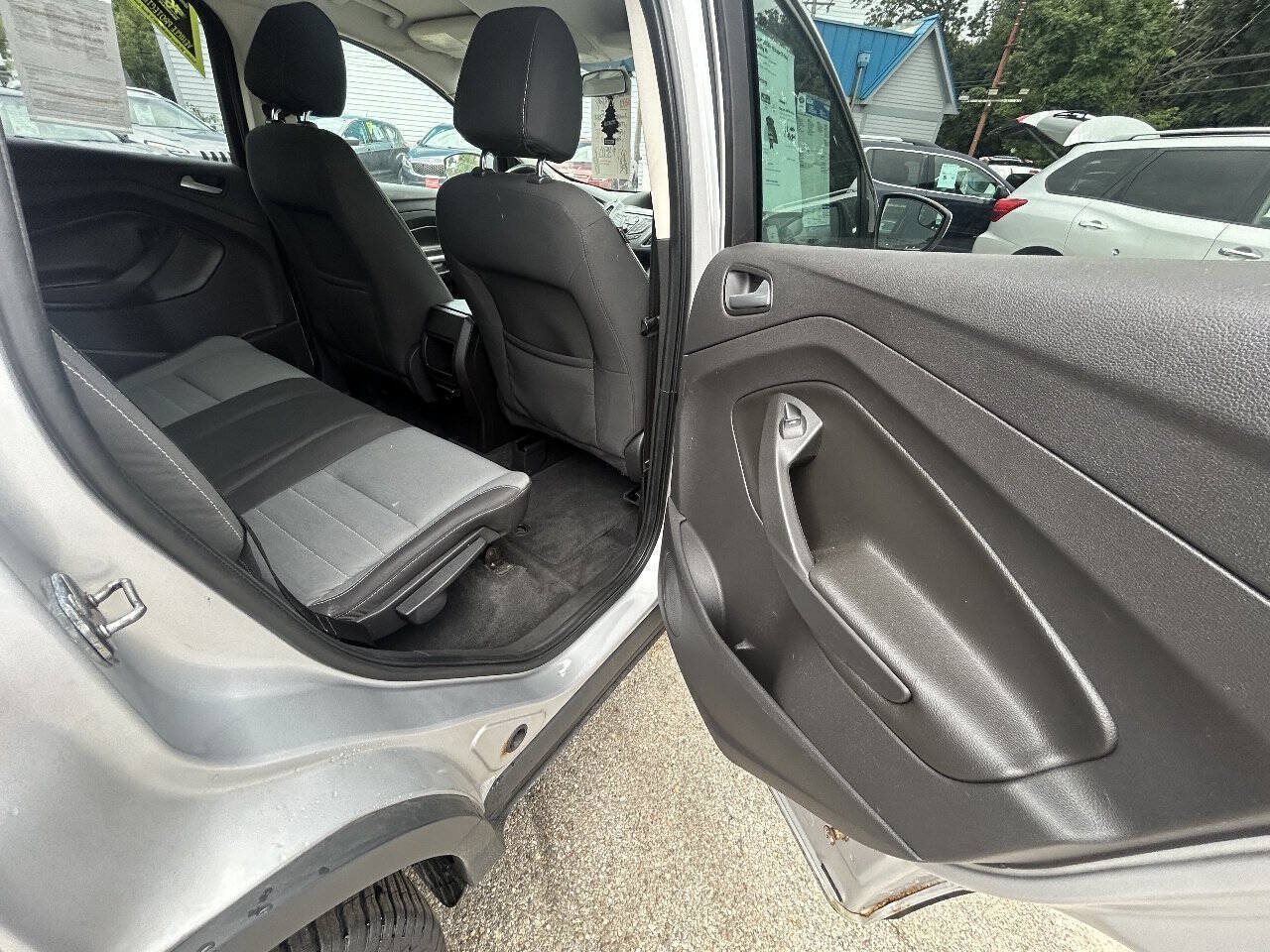 Used 2013 Ford Escape SE FWD image 8