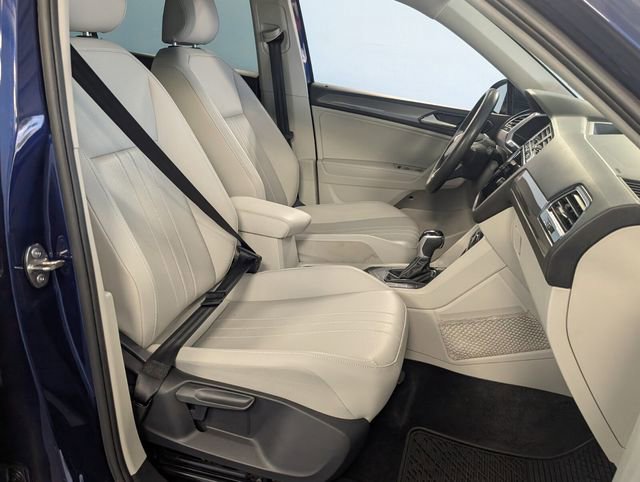 Used 2024 Volkswagen Tiguan SE image 15