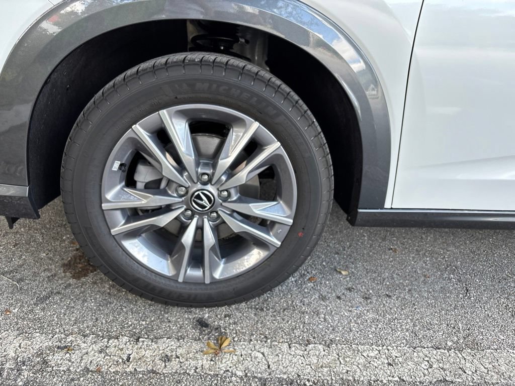 New 2026 Acura ADX FWD image 9