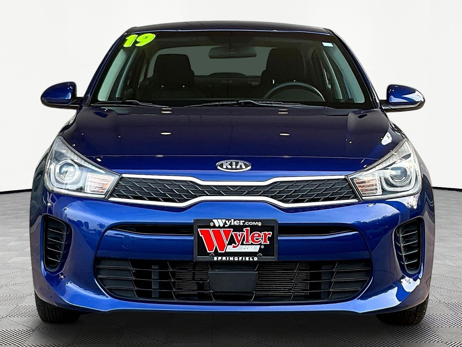 Used 2019 Kia Rio S w/ Technology Package FWD image 2