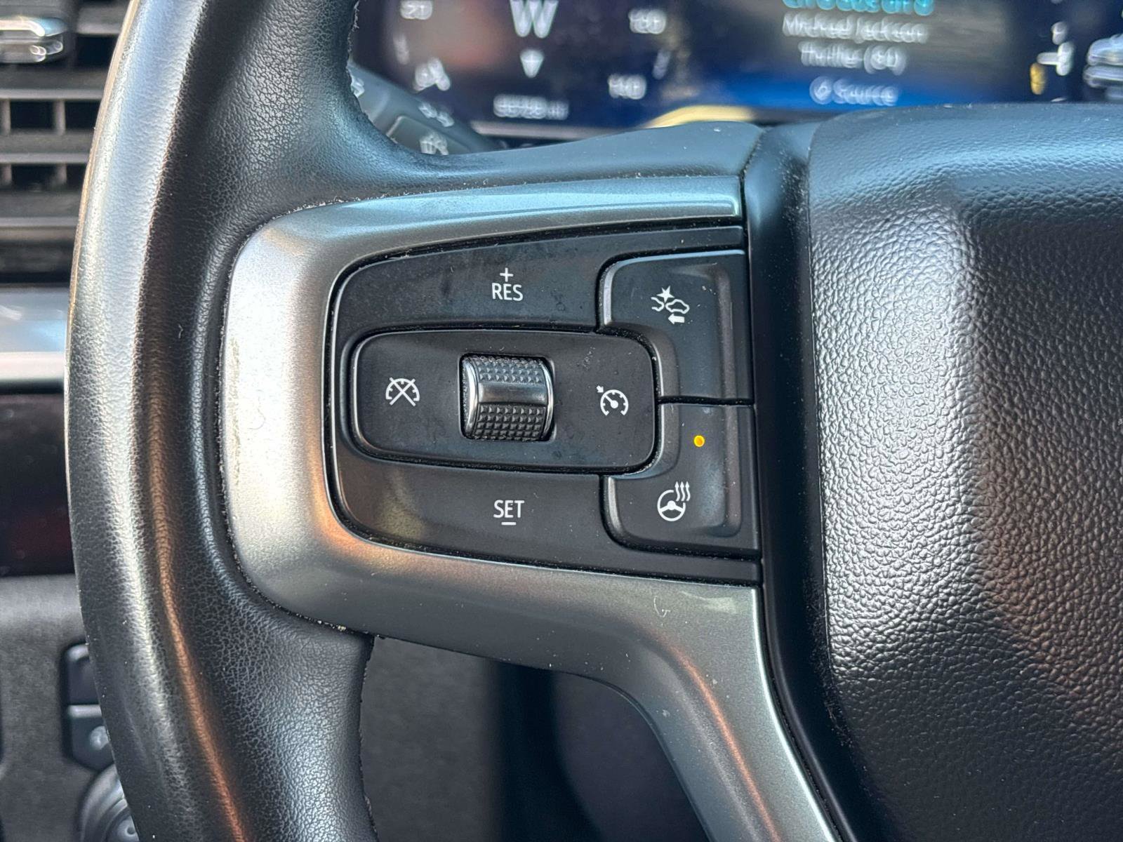 Used 2023 Chevrolet Silverado 1500 LT image 14