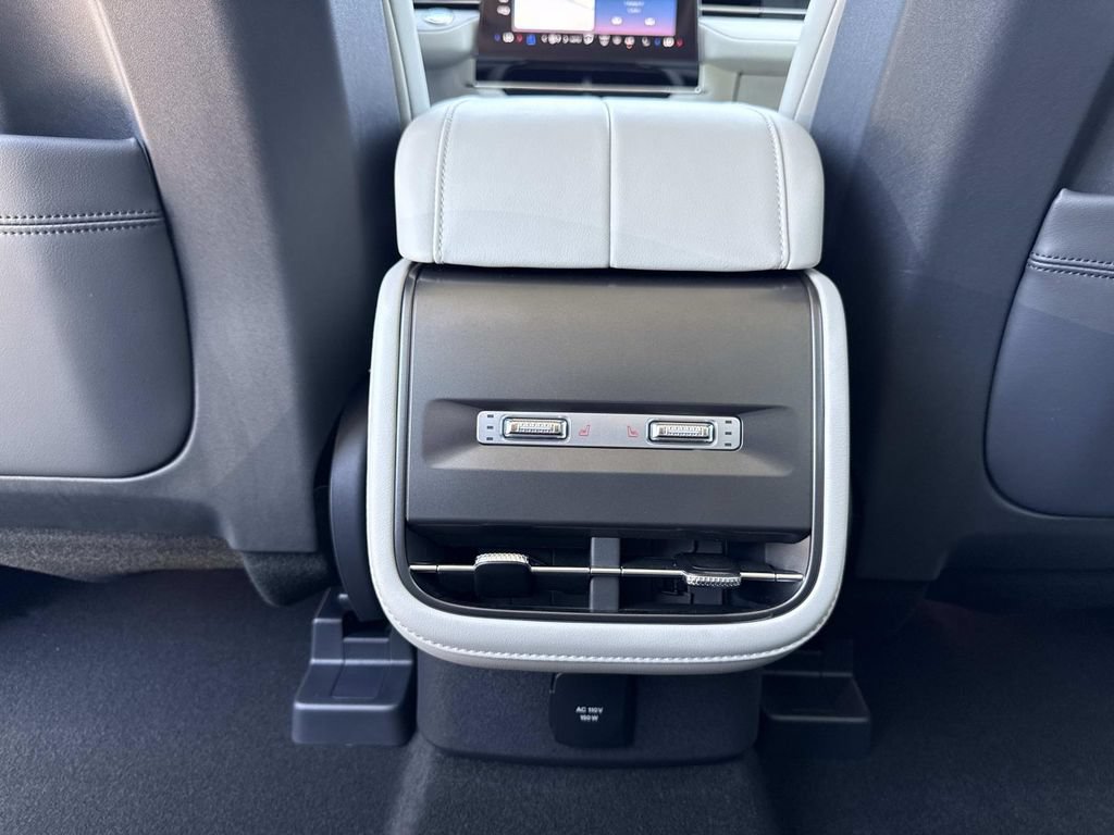 New 2026 Lincoln Nautilus Premier w/ Equipment Group 102A AWD/4WD image 16