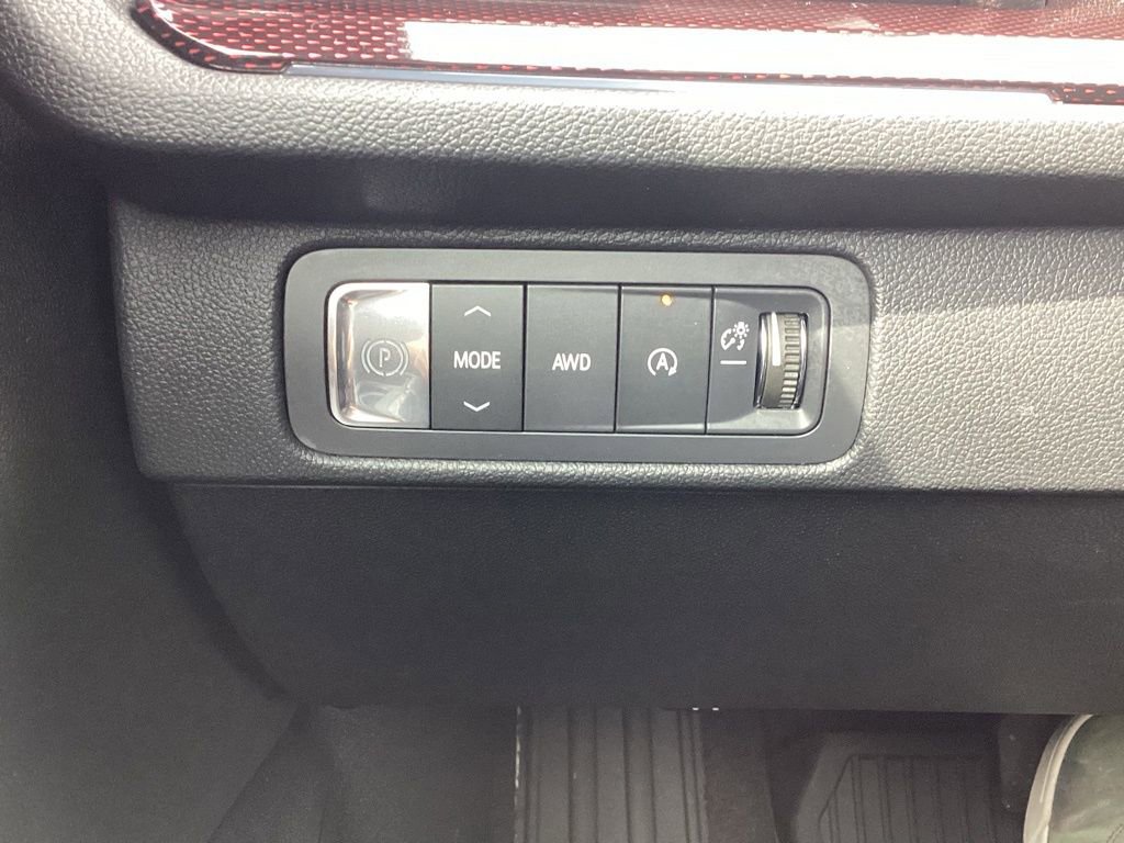 Used 2025 Chevrolet Traverse Z71 w/ Driver Confidence Package image 28