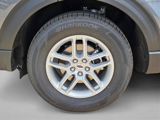 New 2026 Ford Explorer Active RWD image 10