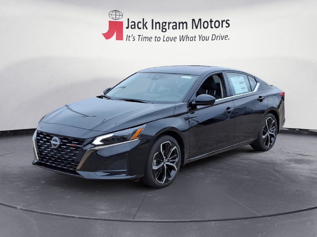 Used 2025 Nissan Altima 2.5 SR w/ SR Premium Package