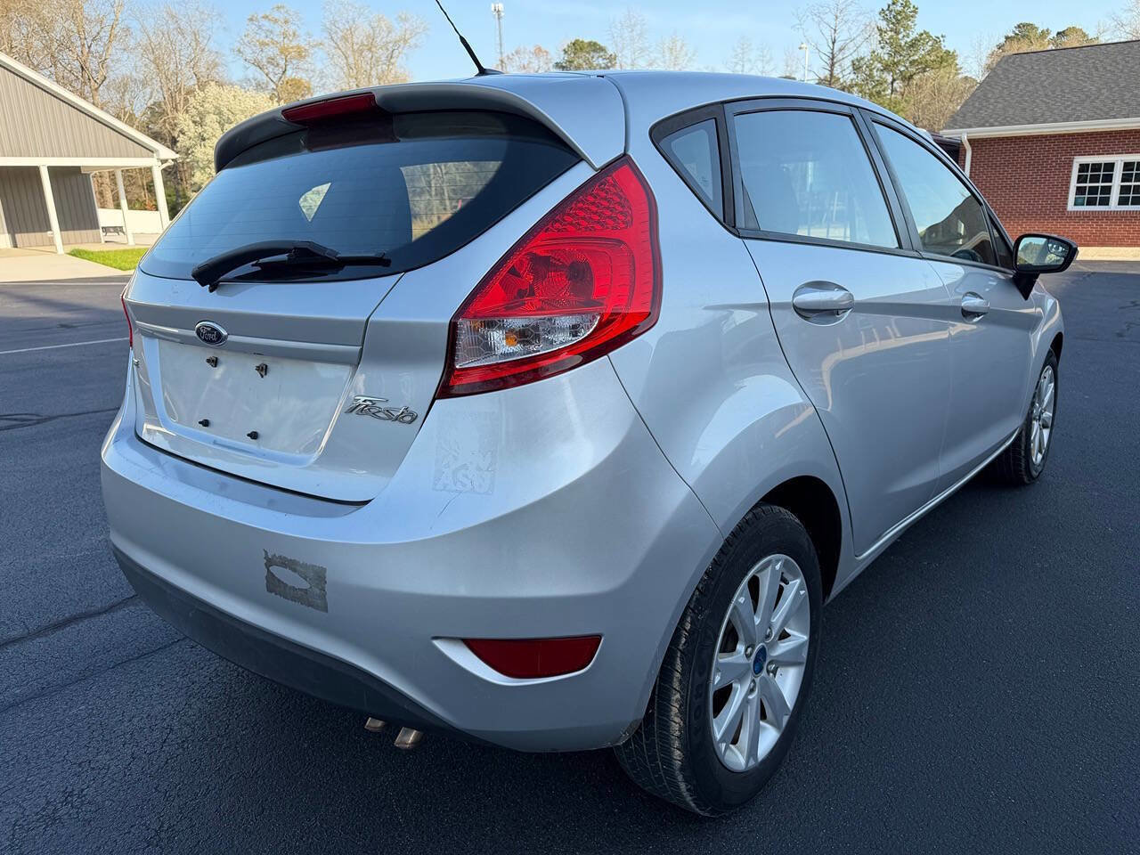 Used 2013 Ford Fiesta SE image 7